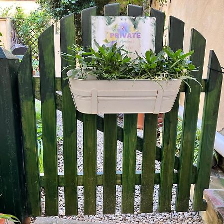 Cynthia'S Garden - Apartment With Private Garden In Santa Croce Florence Exterior photo